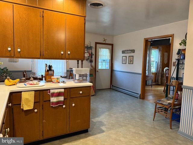 2918 JEFFERSON DRIVE, Chambersburg, PA 17201