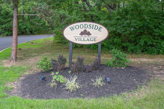 403 WOODSIDE CIR, Dresher, PA 19025