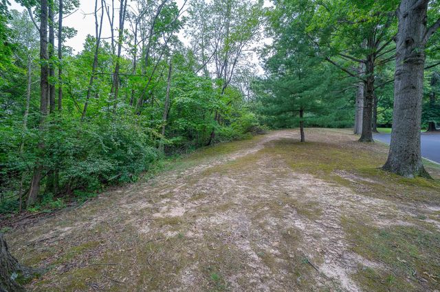 403 WOODSIDE CIR, Dresher, PA 19025