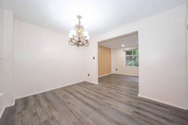 403 WOODSIDE CIR, Dresher, PA 19025