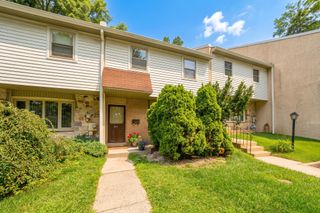 403 WOODSIDE CIR, Dresher, PA 19025