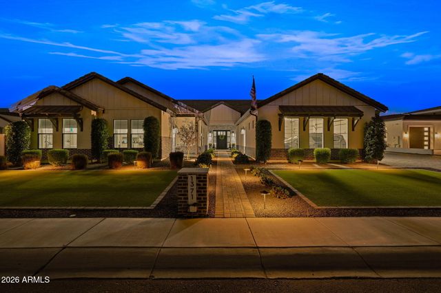 1371 E KINGBIRD Place, Chandler, AZ 85286