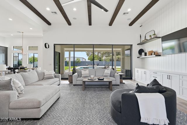 1371 E KINGBIRD Place, Chandler, AZ 85286