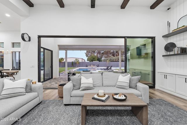 1371 E KINGBIRD Place, Chandler, AZ 85286