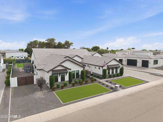 1371 E KINGBIRD Place, Chandler, AZ 85286