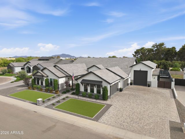 1371 E KINGBIRD Place, Chandler, AZ 85286