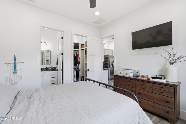 1371 E KINGBIRD Place, Chandler, AZ 85286