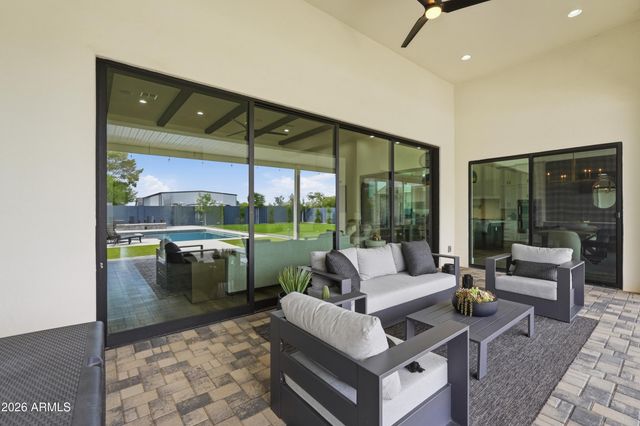 1371 E KINGBIRD Place, Chandler, AZ 85286