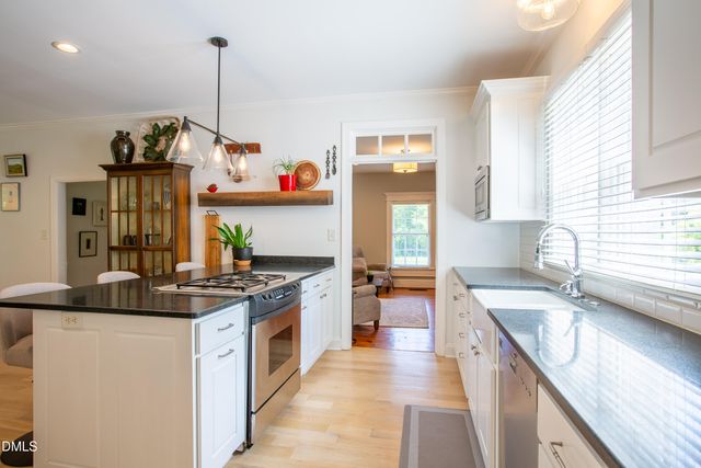 190 Oakley Farm Road, Chapel Hill, NC 27517