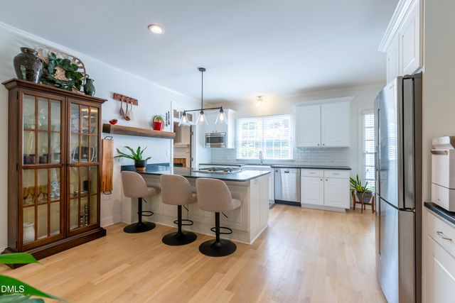 190 Oakley Farm Road, Chapel Hill, NC 27517