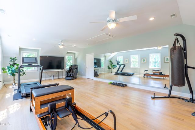 190 Oakley Farm Road, Chapel Hill, NC 27517