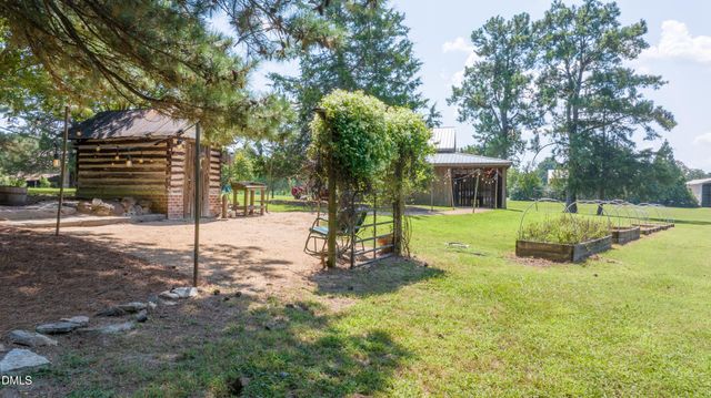 190 Oakley Farm Road, Chapel Hill, NC 27517