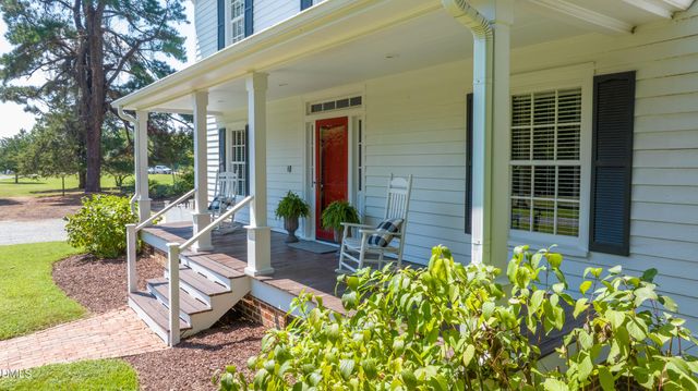 190 Oakley Farm Road, Chapel Hill, NC 27517
