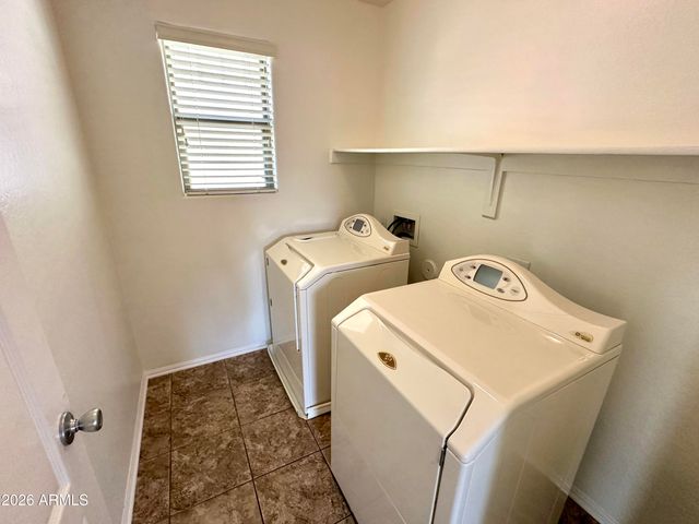 971 S Deerfield Lane, Gilbert, AZ 85296