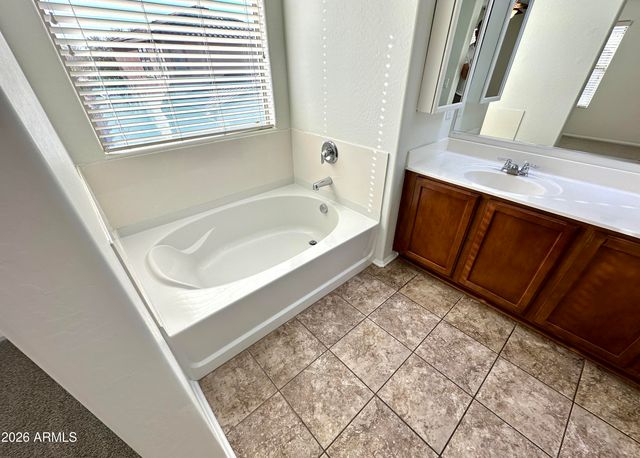 971 S Deerfield Lane, Gilbert, AZ 85296