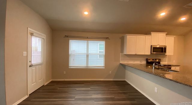 10410 WAVERUNNER, Converse, TX 78109