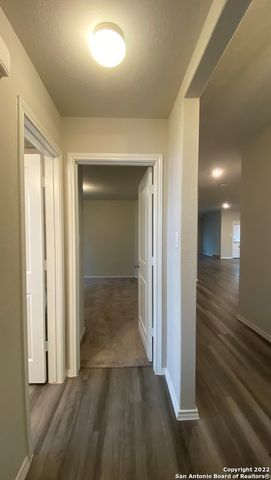 10410 WAVERUNNER, Converse, TX 78109