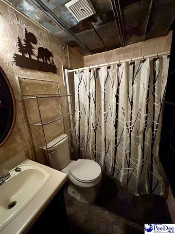 2401-B Broad Dr, Florence, SC 29505