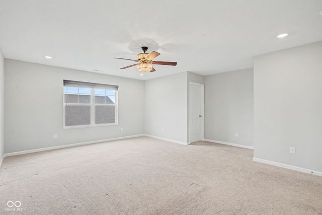 379 Oakswept Way, Greenfield, IN 46140