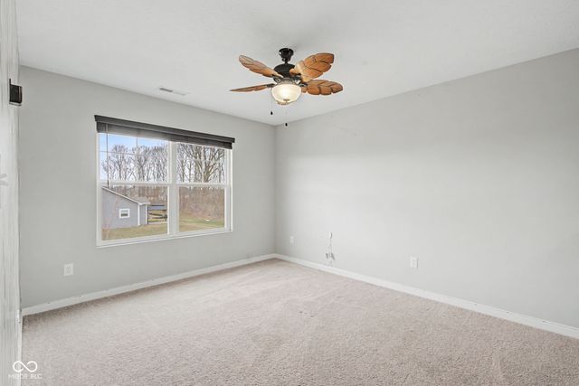 379 Oakswept Way, Greenfield, IN 46140