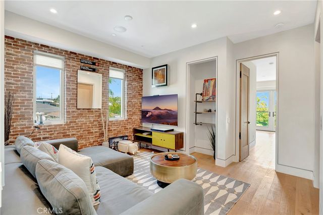 620 Huntington Street, Huntington Beach, CA 92648