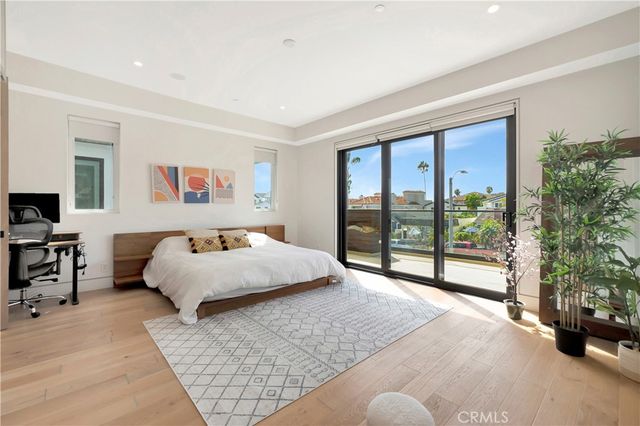 620 Huntington Street, Huntington Beach, CA 92648