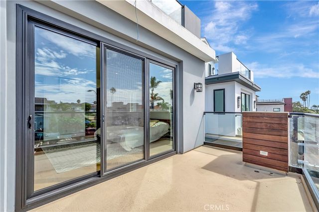 620 Huntington Street, Huntington Beach, CA 92648