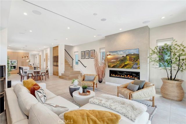 620 Huntington Street, Huntington Beach, CA 92648