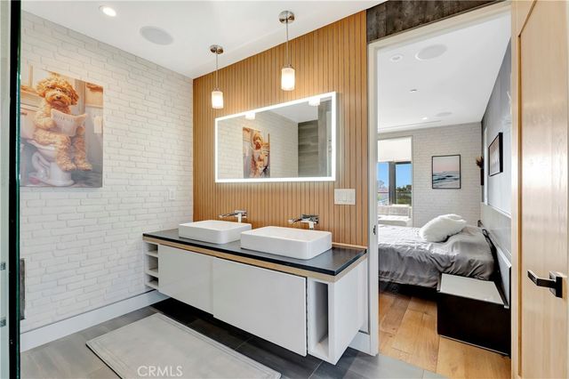 620 Huntington Street, Huntington Beach, CA 92648