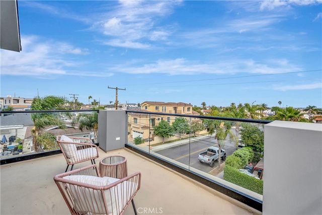 620 Huntington Street, Huntington Beach, CA 92648