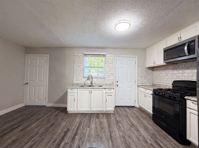 2008 Danner Street, Fort Worth, TX 76105