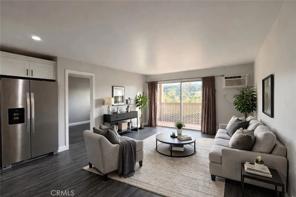 5830 Benner Street 208, Los Angeles, CA 90042