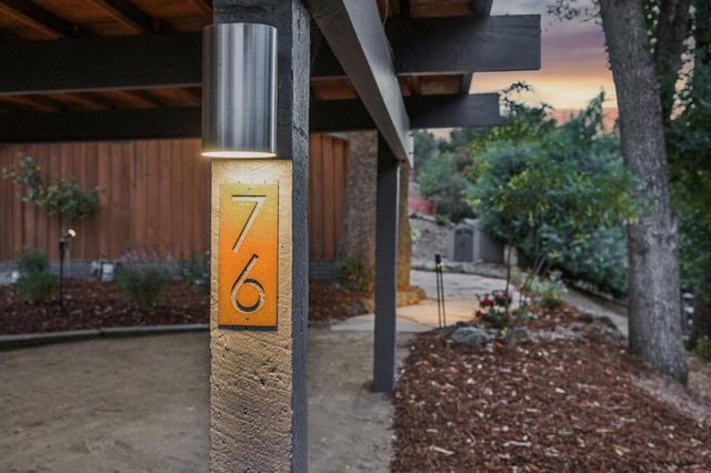 76 Old Spanish Trail, Portola Valley, CA 94028