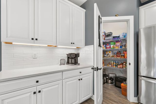200 PASSINA Court, Delaware, OH 43015