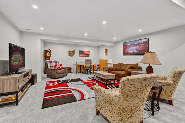200 PASSINA Court, Delaware, OH 43015