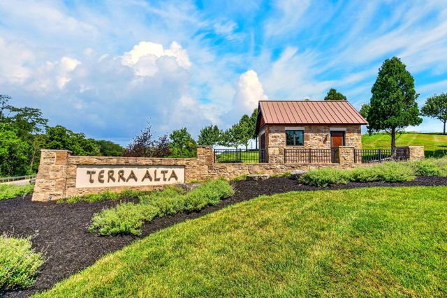 200 PASSINA Court, Delaware, OH 43015