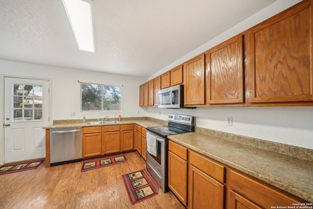 5815 Trent, San Antonio, TX 78249