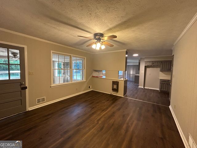 2000 Forest Drive, Fayetteville, GA 30214