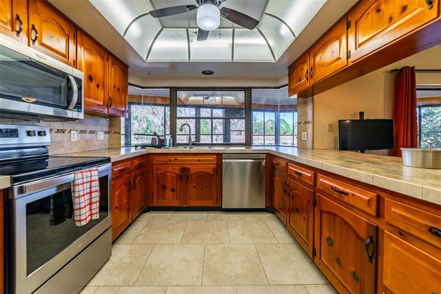 18509 PUTTERS PLACE, Tampa, FL 33647