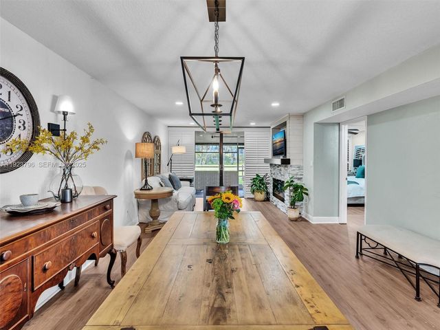 1489 Fairway Rd, Pembroke Pines, FL 33026