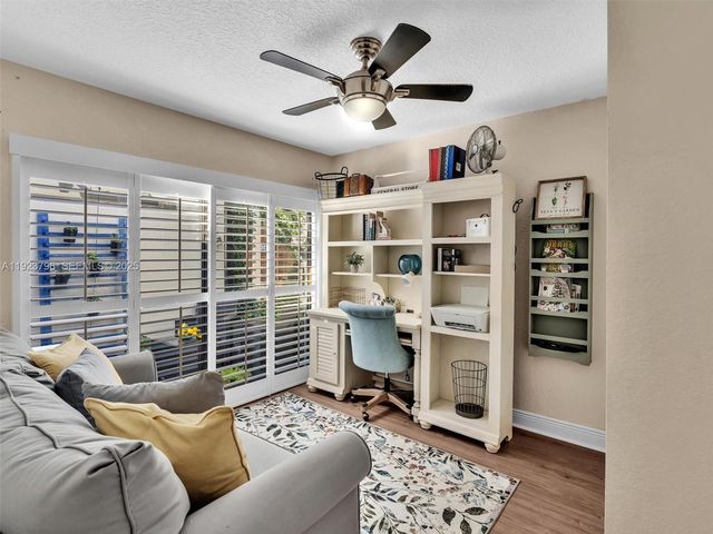 1489 Fairway Rd, Pembroke Pines, FL 33026