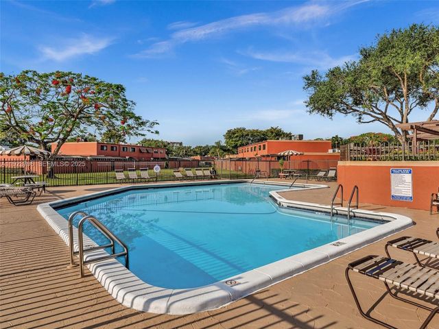 1489 Fairway Rd, Pembroke Pines, FL 33026