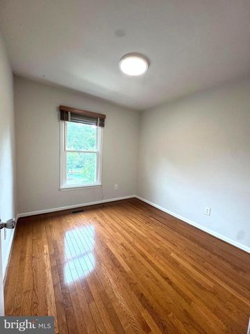 5316 RIDLEY CT, Alexandria, VA 22315