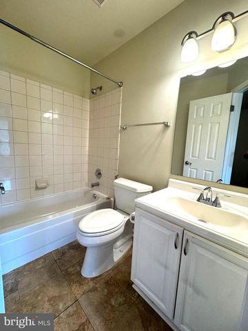5316 RIDLEY CT, Alexandria, VA 22315