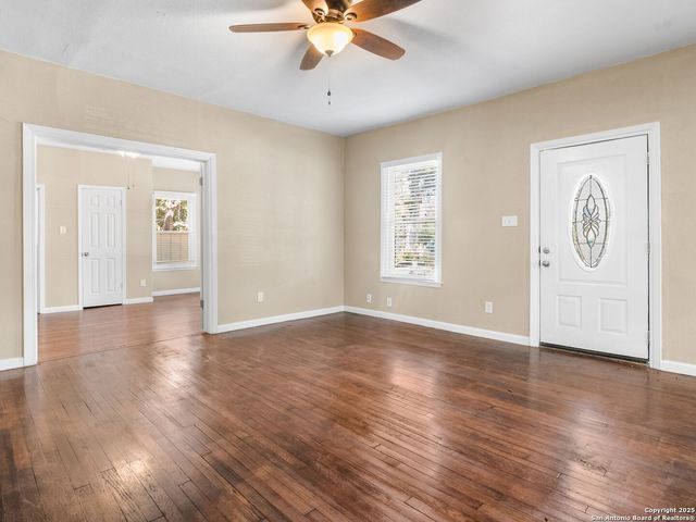 928 W Huisache, San Antonio, TX 78201