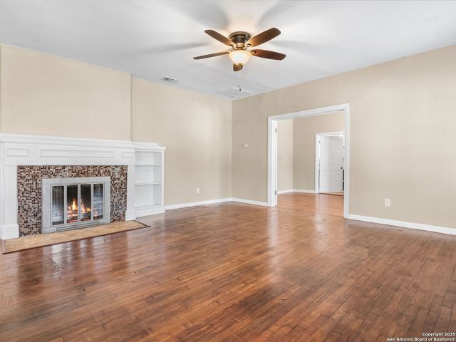 928 W Huisache, San Antonio, TX 78201