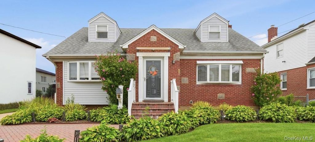 66 Caroline Avenue, Franklin Square, NY 11010 — exterior