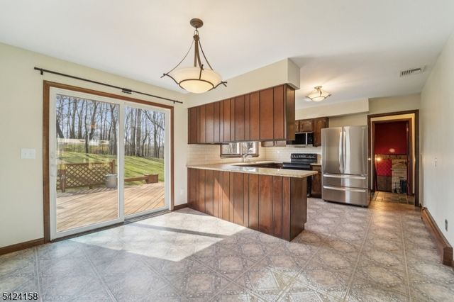 14 Scott Rd, Franklin Boro, NJ 07416