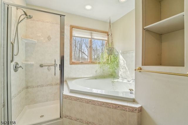 14 Scott Rd, Franklin Boro, NJ 07416