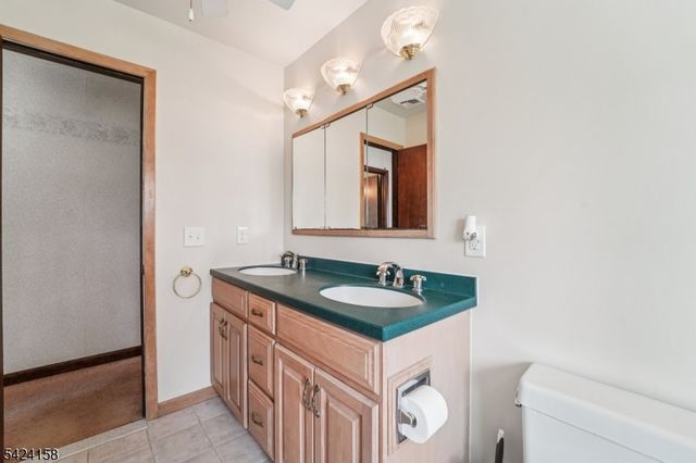 14 Scott Rd, Franklin Boro, NJ 07416